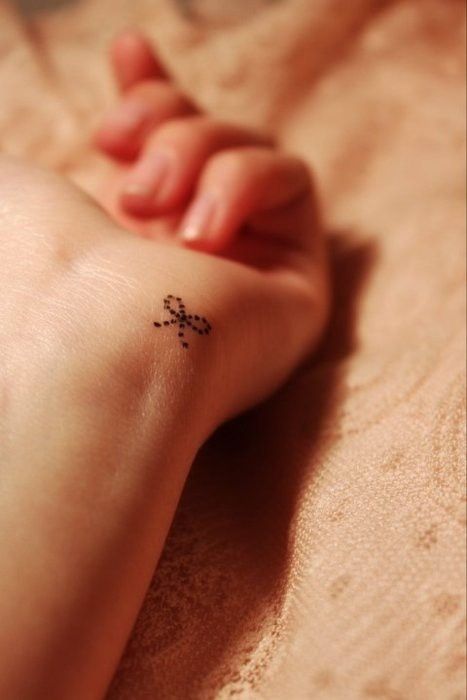 Small bow on wrist