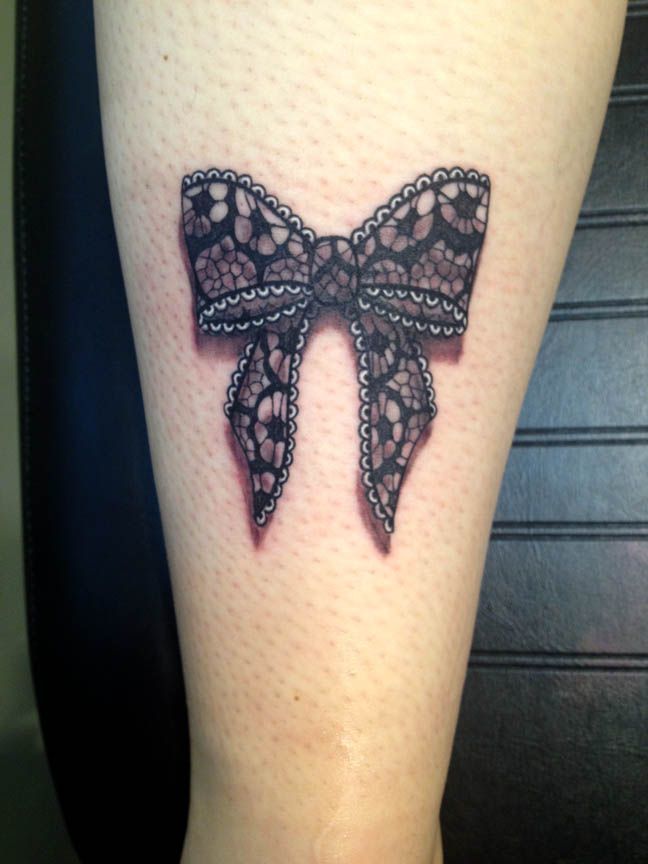 Bows with hearts ink