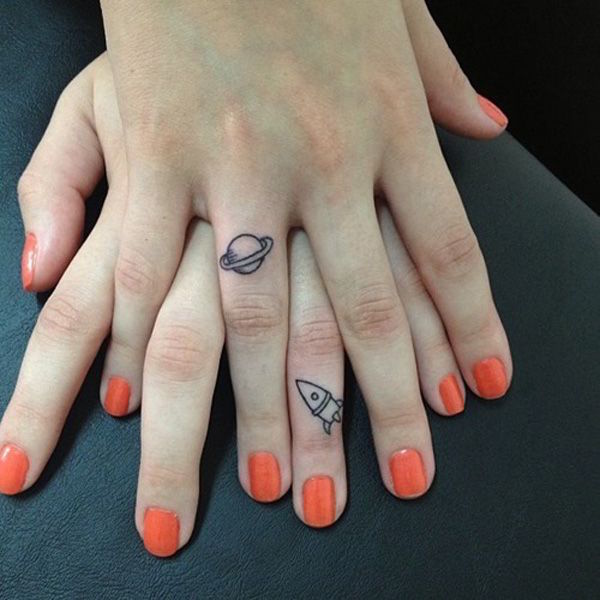 finger tattoo for ring finger