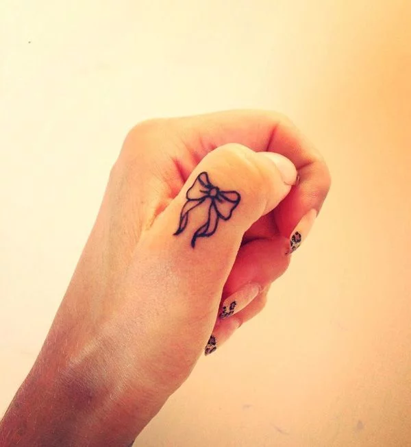 bow-tattoos-09