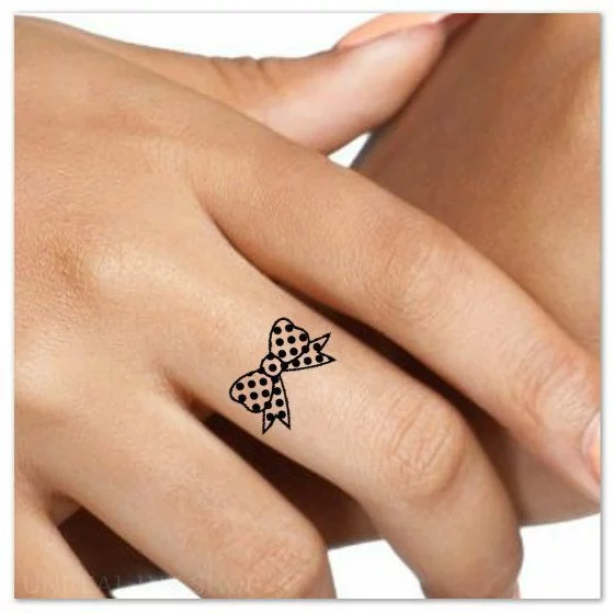 bow-tattoos-42