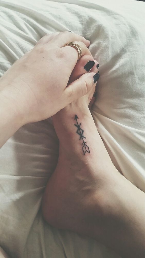 60 Best Foot Tattoos - Meanings, Ideas and Designs for 2016