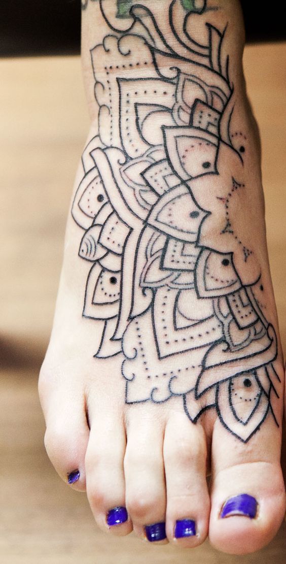60 Best Foot Tattoos – Meanings, Ideas and Designs for 2016
