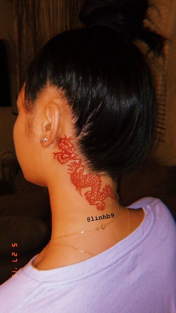 41 Sensuous Behind the Ear Tattoos  Psycho Tats