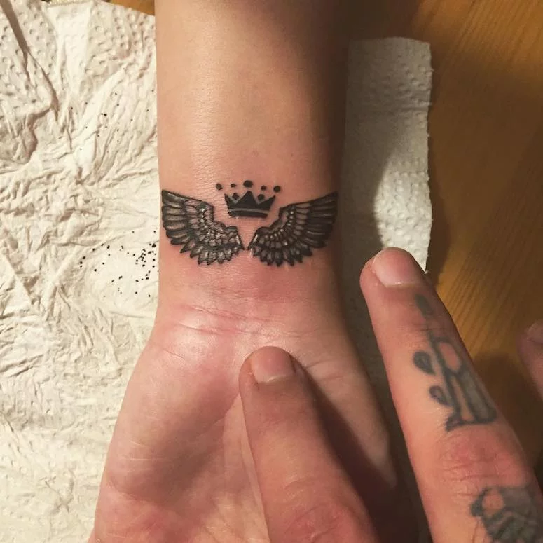 60 Best Crown Tattoos that are Trendy in 2023