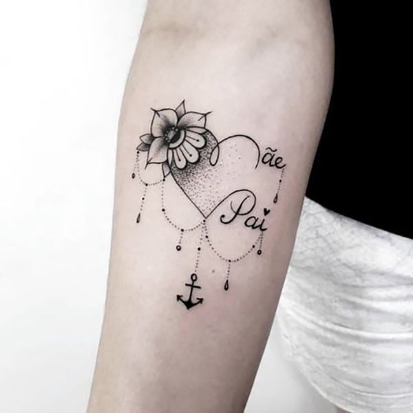 Chandelier Anchor Heart Tattoo Design for an Elegant Look