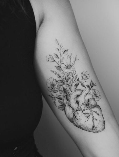 Floral Human Heart Tattoos for the Ones Who Love Flowers