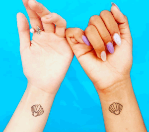 60 Sister Tattoos that will Always Make You Remember Each Other