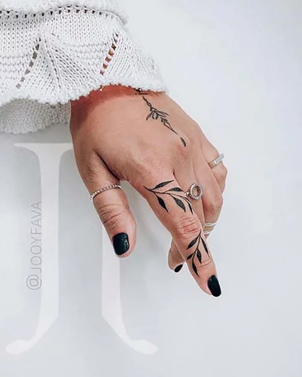 50 Amazing Vine Tattoos  Hand and finger tattoos Henna tattoo designs  hand Finger tattoo designs