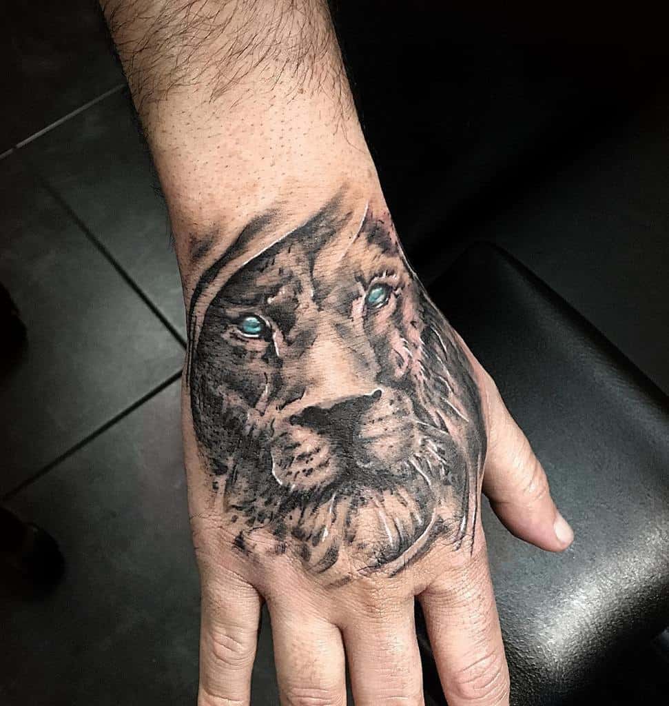 28 Daring Lion Tattoo That Will Make You Roar  Tattoo Like The Pros