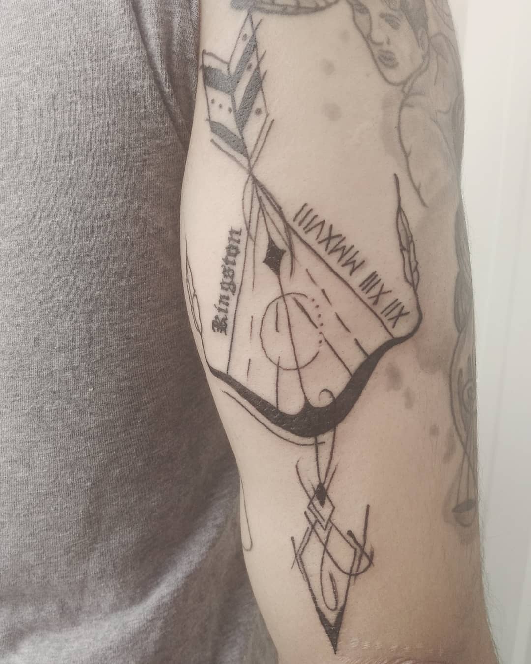 Tribute Tattoo Arrow Tattoo