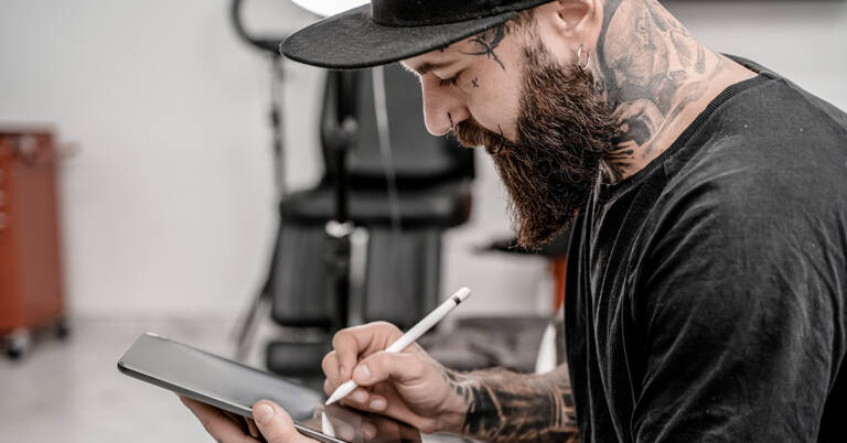 9 Risks, Drawbacks, and Challenges of Being a Tattoo Artist